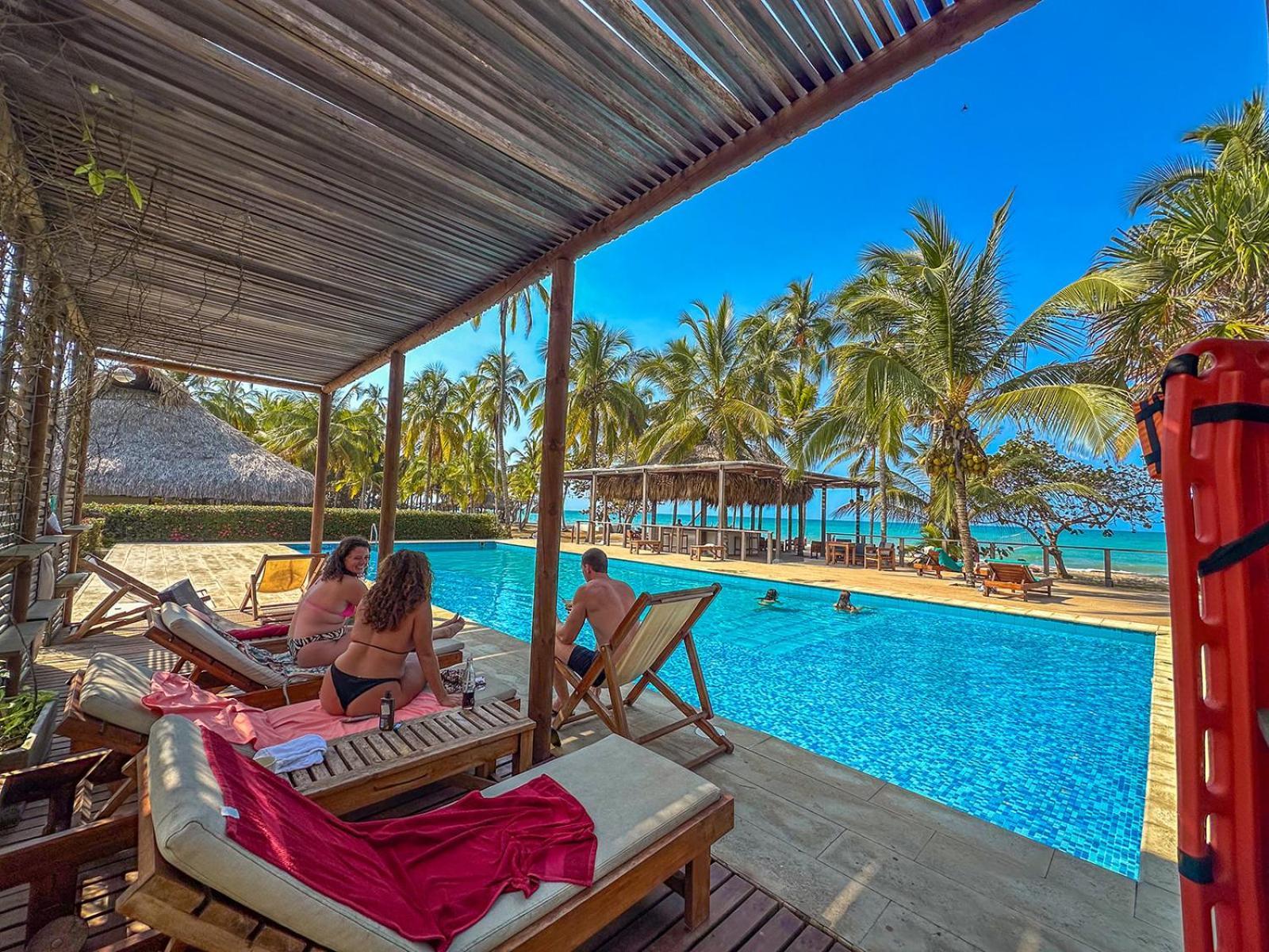 Huku Beach Hostel Паломино Экстерьер фото