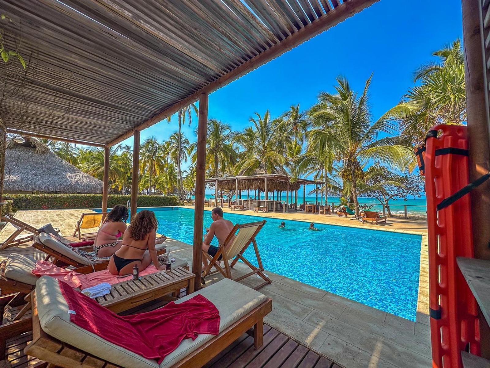 Huku Beach Hostel Паломино Экстерьер фото