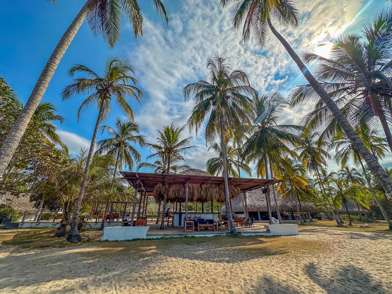 Huku Beach Hostel Паломино Экстерьер фото
