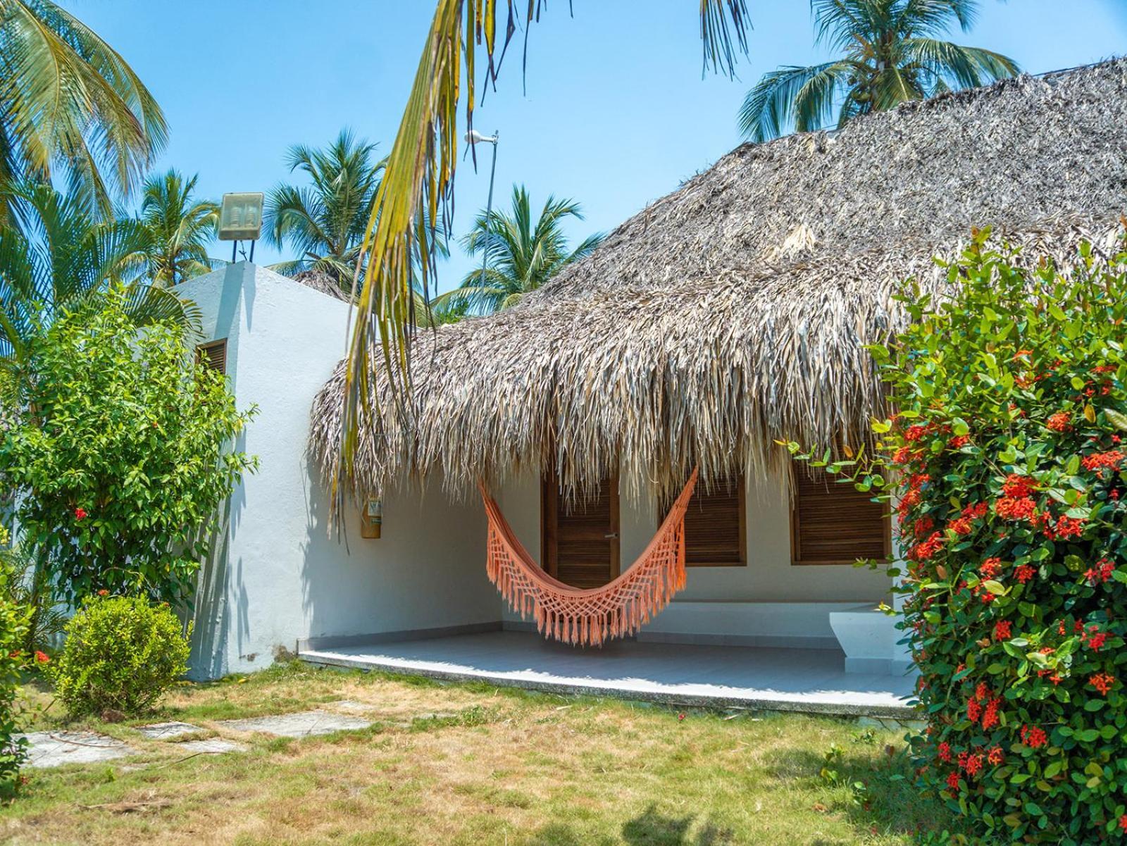 Huku Beach Hostel Паломино Экстерьер фото