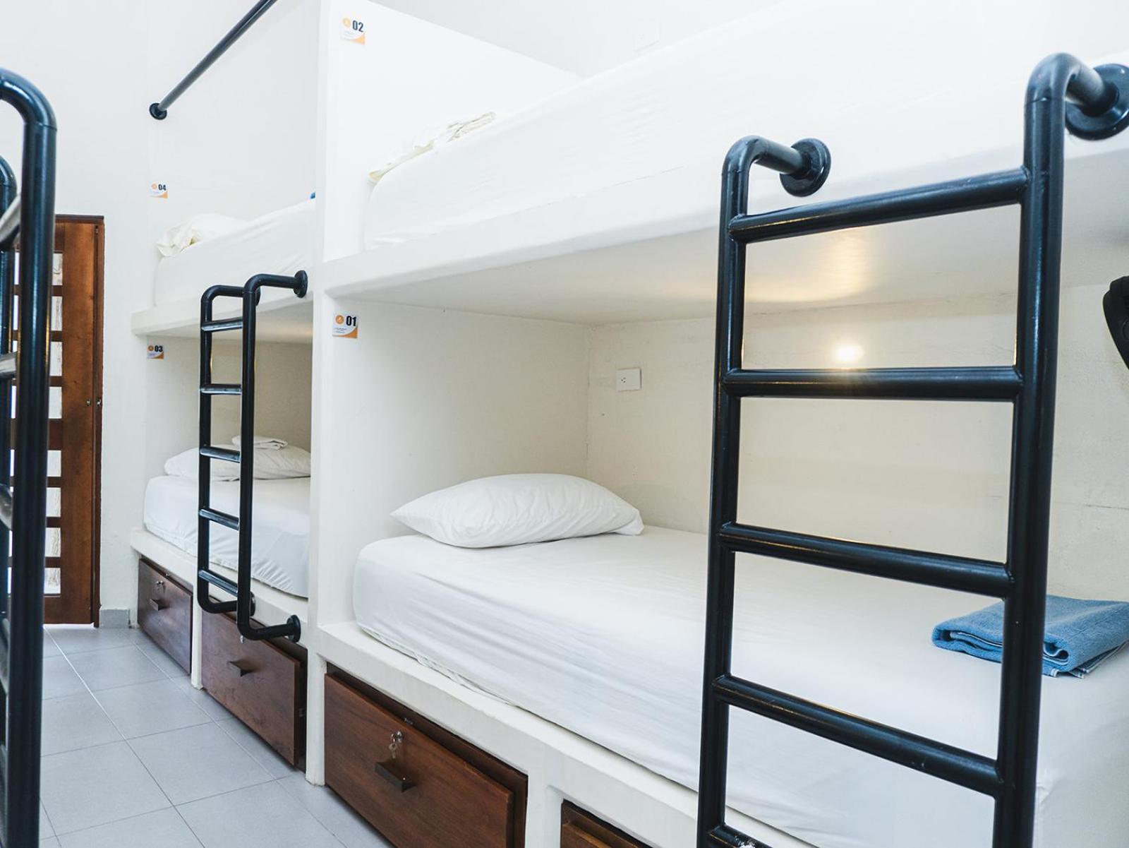 Huku Beach Hostel Паломино Экстерьер фото