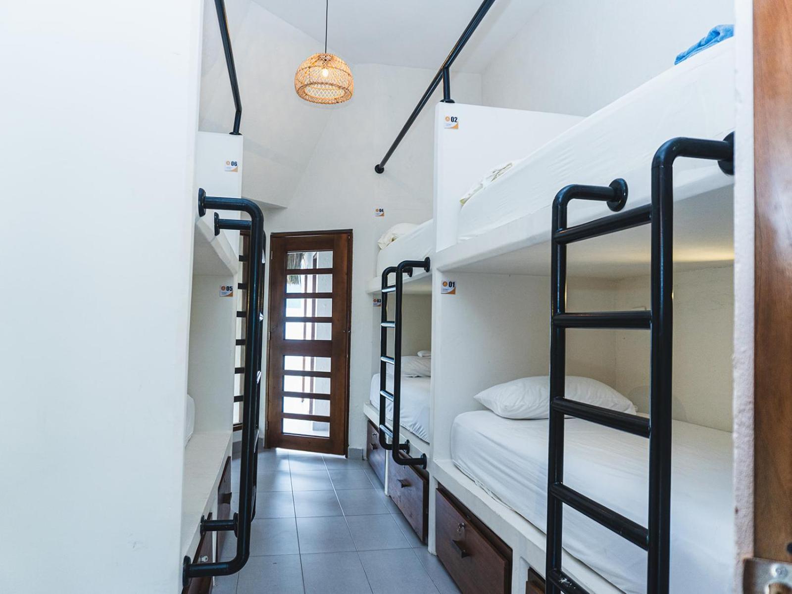 Huku Beach Hostel Паломино Экстерьер фото
