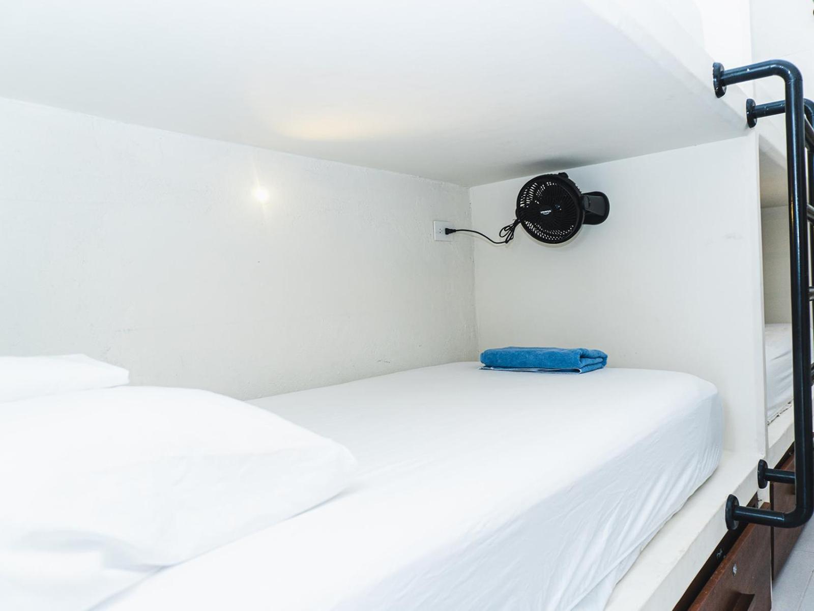 Huku Beach Hostel Паломино Экстерьер фото