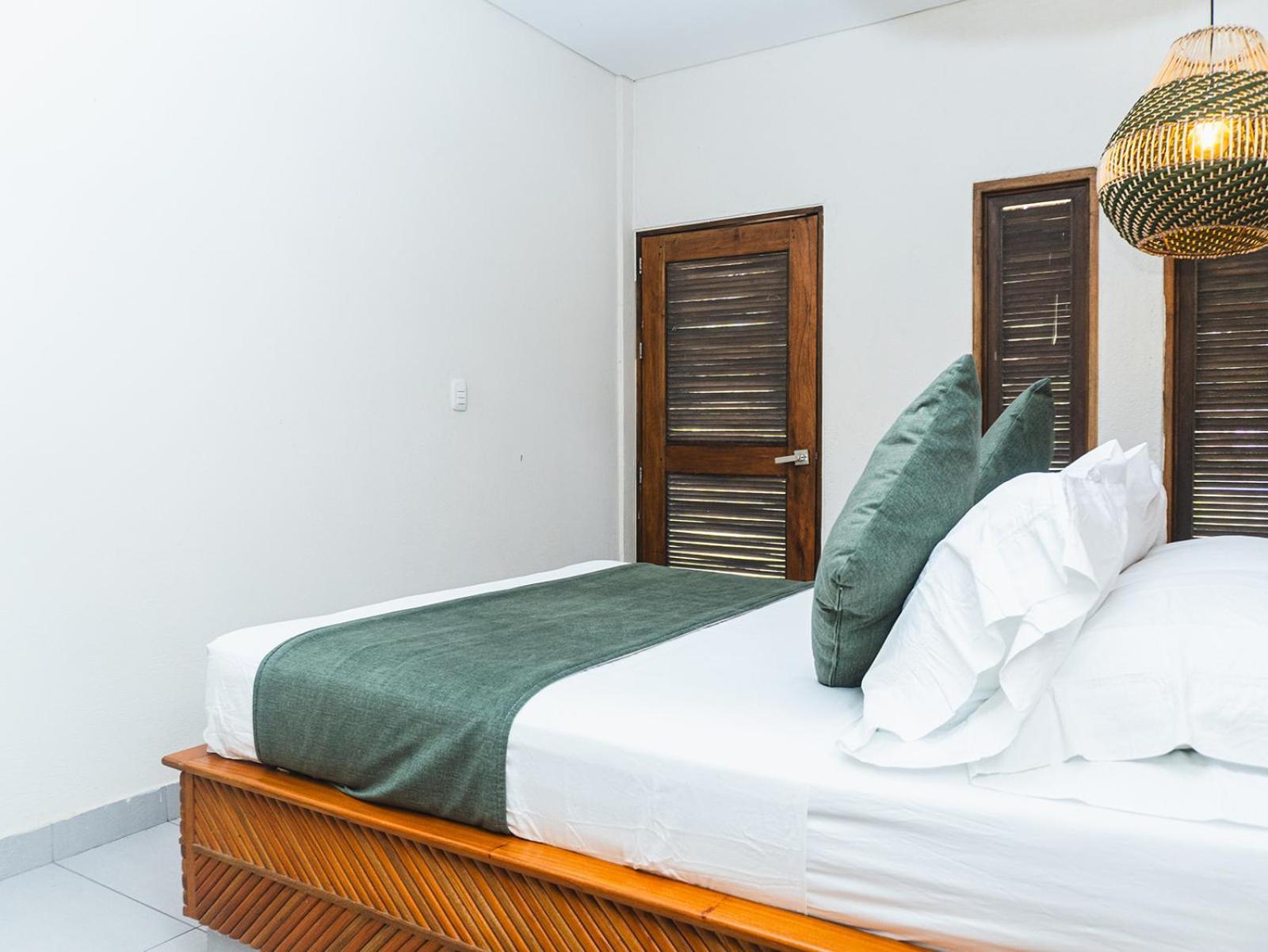 Huku Beach Hostel Паломино Экстерьер фото